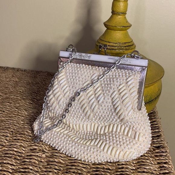 Vintage beaded mini bag with silver shoulder chain and clasp - Picture 3 of 7